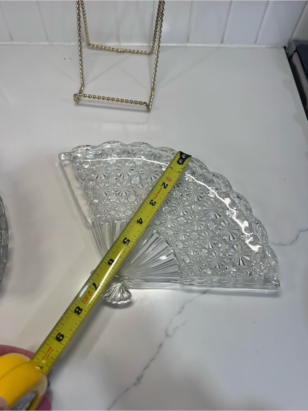 Vintage L G Wright Daisy and Button Clear Glass Fan Shaped Plate Set Of 6 - Picture 3 of 7